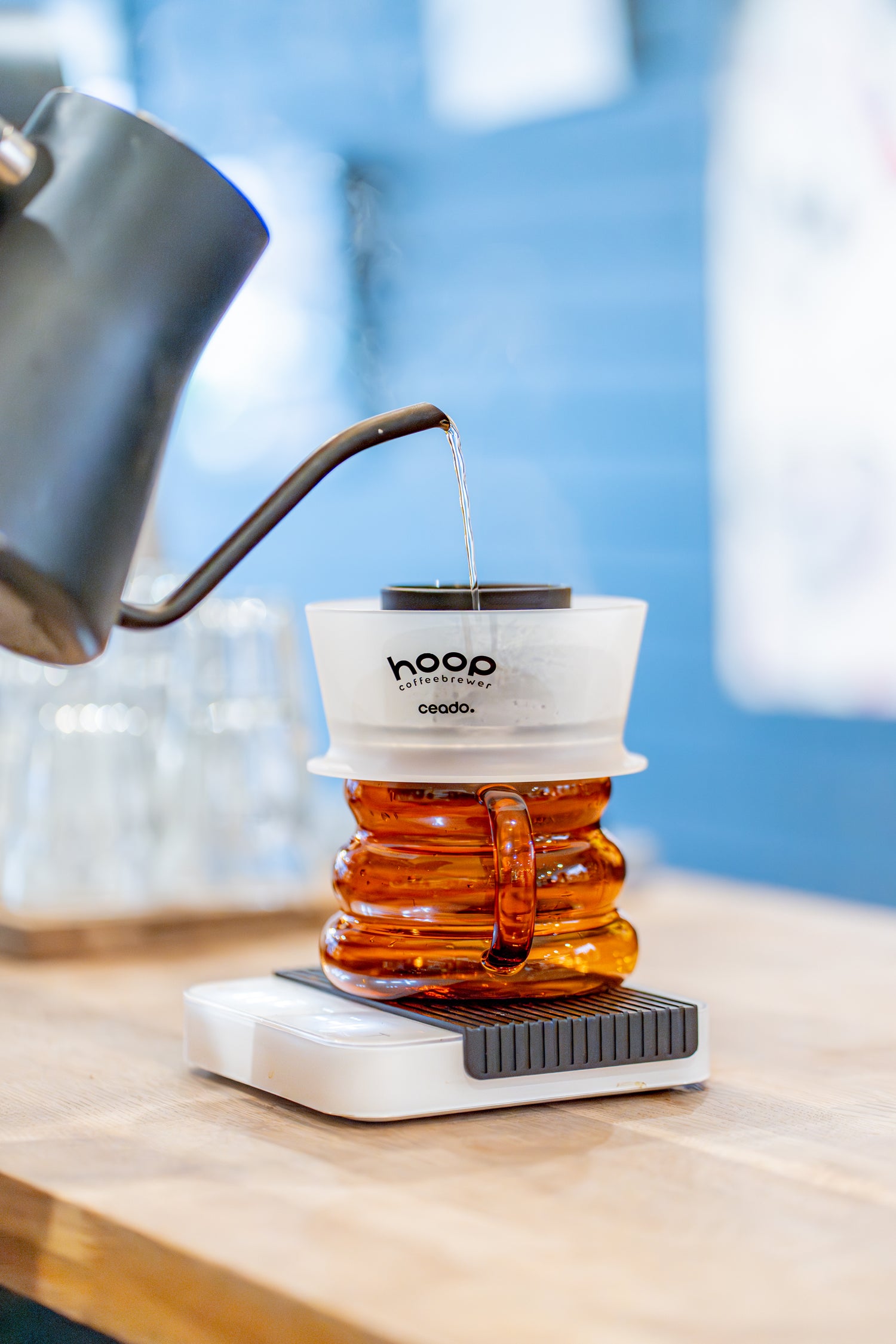 Brewing Speciality Coffee in Bond Street Coffee, Brighton, UK with the Ceado Hoop