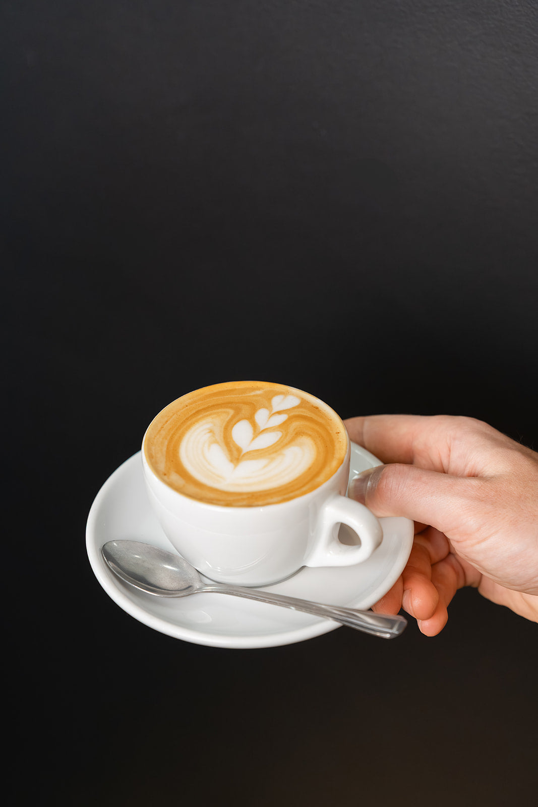 Latte Art, flat white in Bond Street Coffee, Brighton Speciality Coffee scene